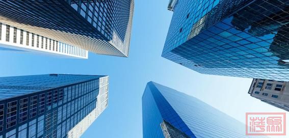 Skyscrapers-in-Manhattan-Downtown-low-angle-view-New-York-USA.jpeg