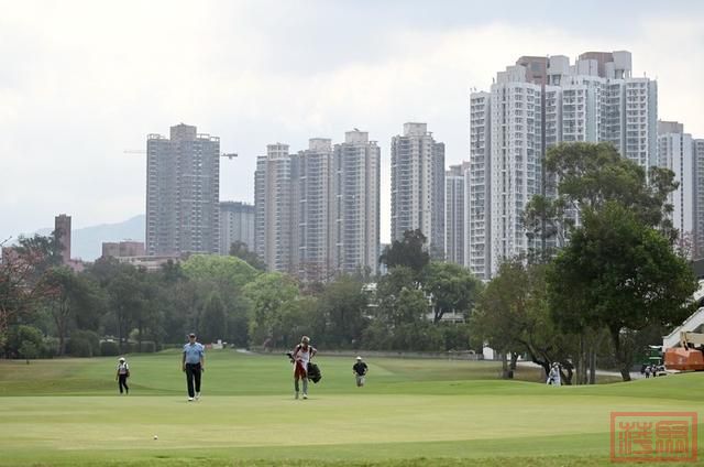 香港特区政府将收回32公顷高尔夫球场用地，部分区域将用于兴建公屋-1.jpg