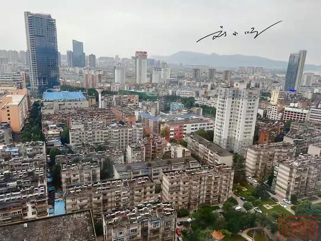 云南省第一大城市，气候宜人，别名“春城”，发展前景被大家看好-24.jpg