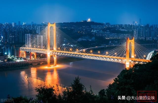 桥都——重庆-9.jpg