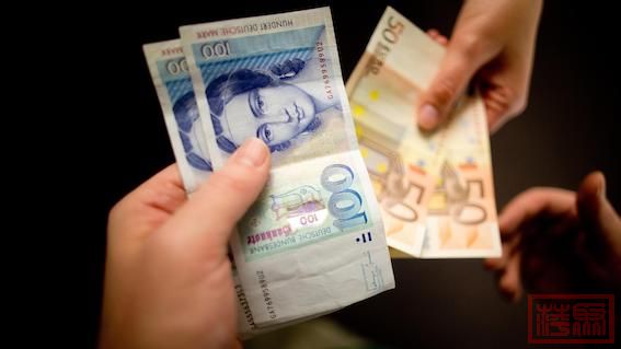 euro-mark-101.jpg