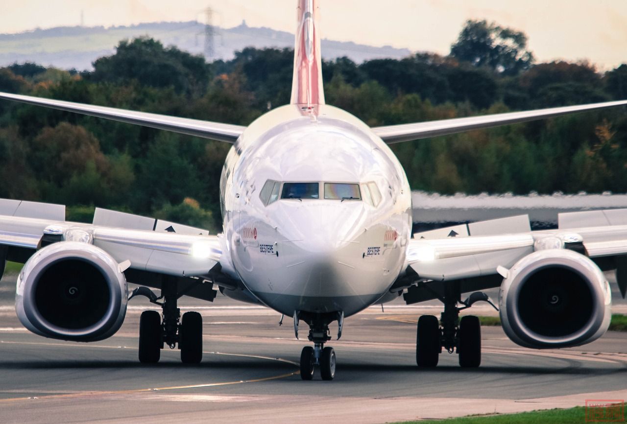 boeing-737-3917327_1280.jpg
