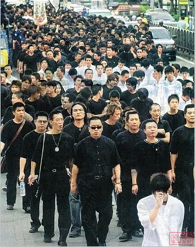 为什么香港有那么多黑帮？1997年香港回归，黑帮到底去哪了？-13.jpg