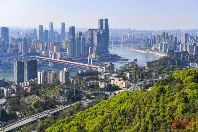 重庆市市长胡衡华：奋力打造内陆开放综合枢纽-2.jpg