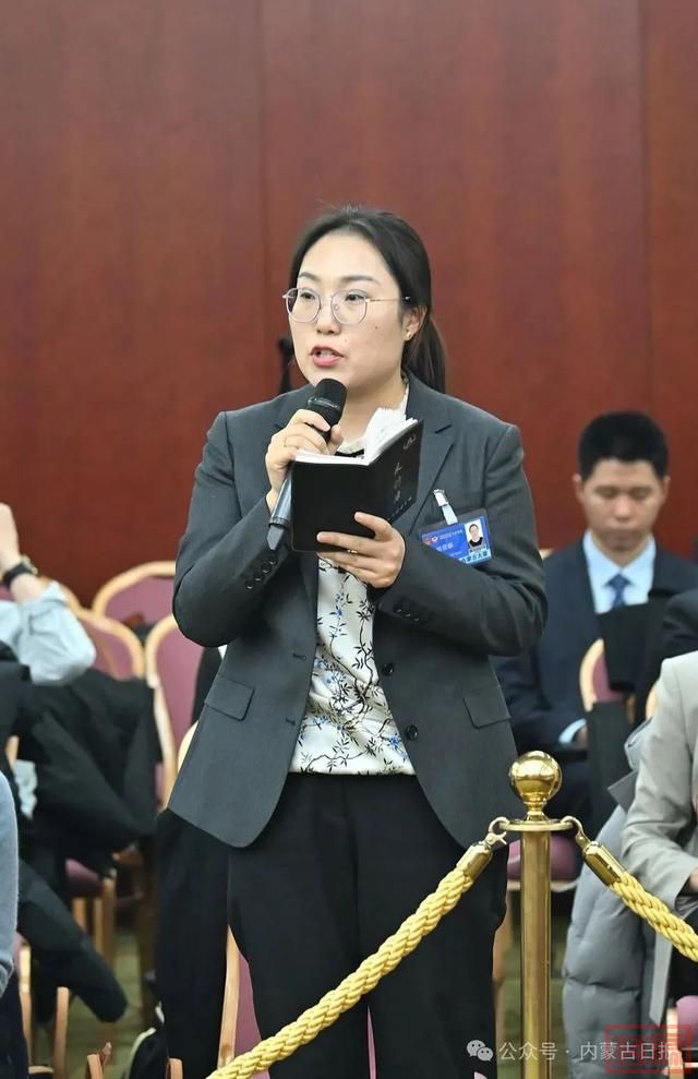 聚焦两会 | 内蒙古“新三样”出圈：绿能、绿品、绿算供应全国-7.jpg