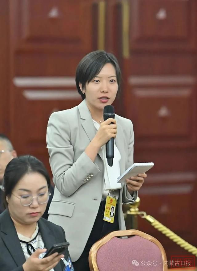 聚焦两会 | 内蒙古“新三样”出圈：绿能、绿品、绿算供应全国-9.jpg