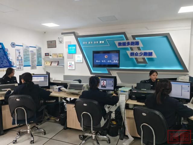 重庆警方推出5项公安交管“强企富民”新措施-3.jpg