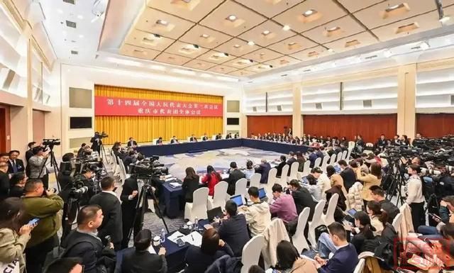 重庆瞭望｜两会热搜看见新重庆活力-3.jpg