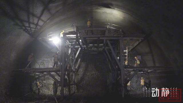 贵州各地交通项目加速推进-11.jpg
