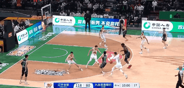 打疯了！辽宁136-99血洗吉林，赵继伟15助攻，但问题暴露后患无穷-4.jpg
