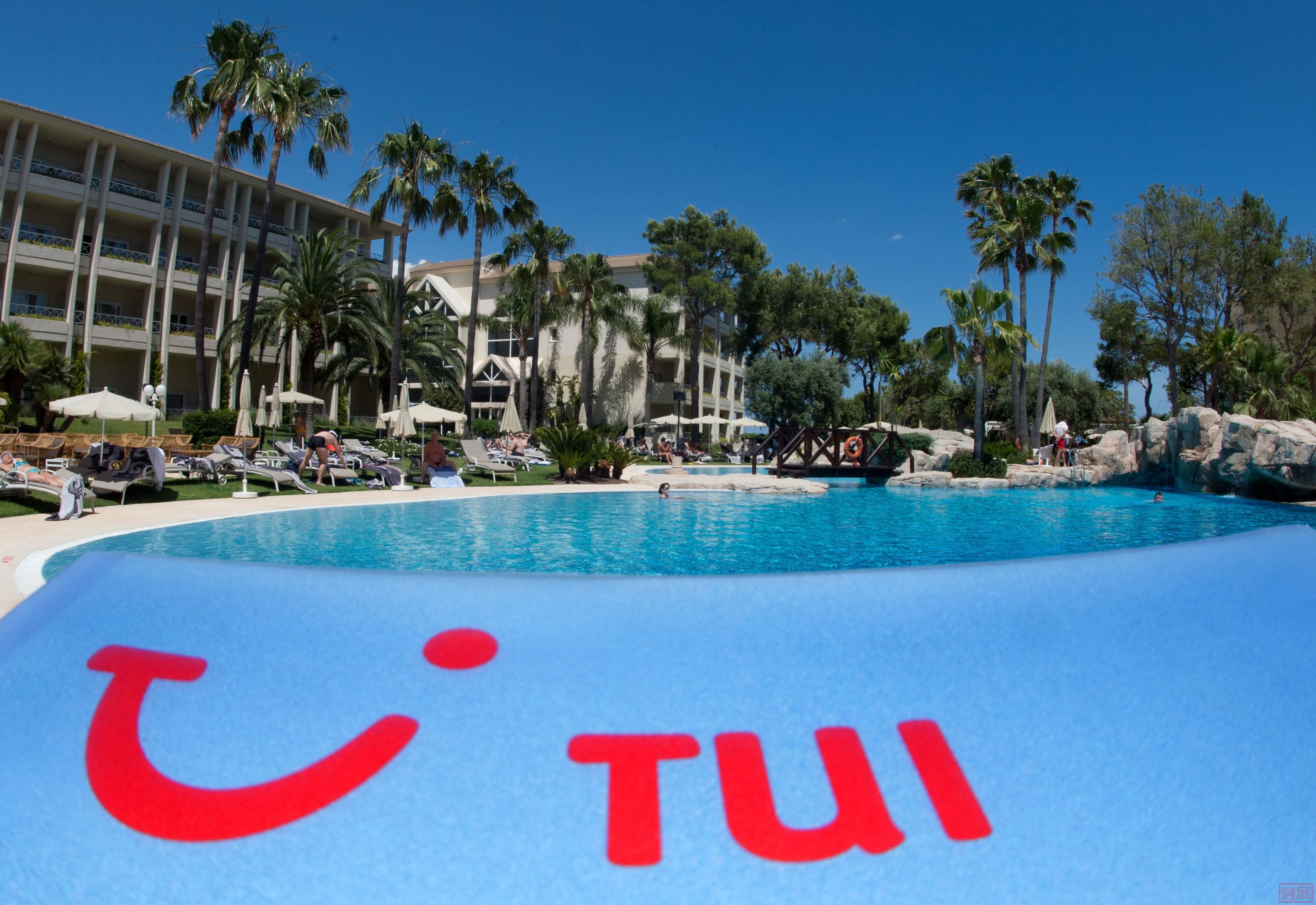 tui.jpg