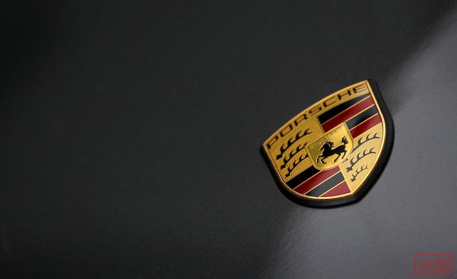 porsche.jpg