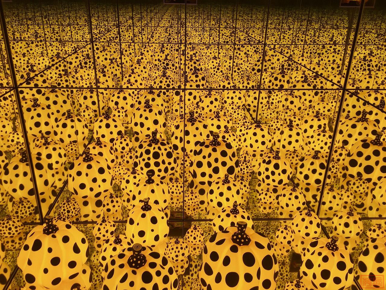yayoi-kusama-2676152_1280.jpg